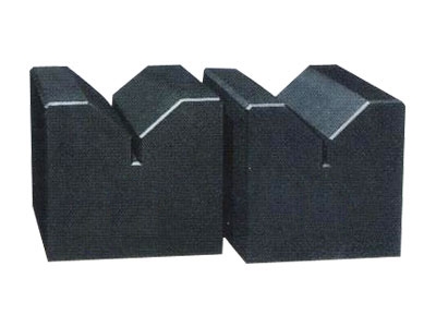 Granite vee blocks